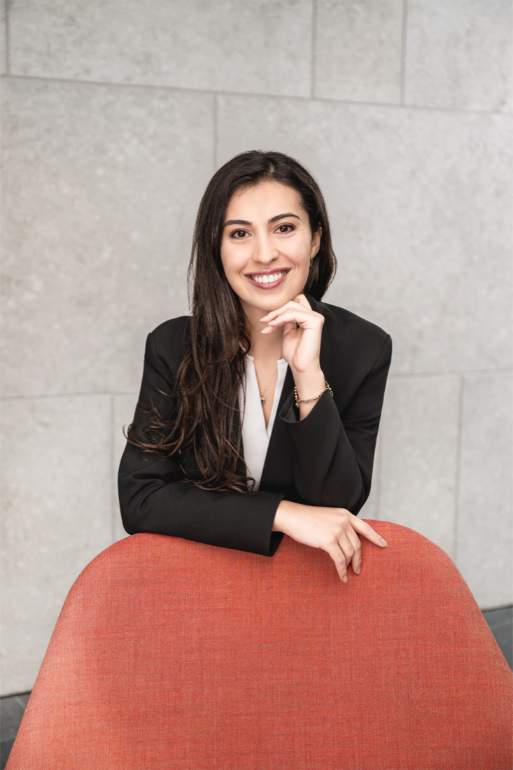 Aylin Akseki Uludag, founder of easybeav brand and social media studio in Munich